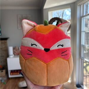 Fifi the red fox in pumpkin Squishmallow halloween edition NWOT 8in